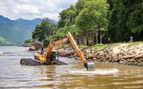 3f2bc445-614c-42b4-859f-6d37532b1dab (1)