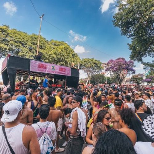 Bloco ¡SÚBETE! volta ao Carnaval de SP 2026 com muito reggaeton