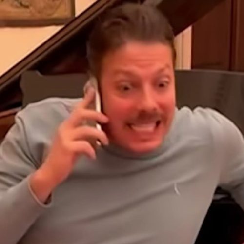 Porchat grava vídeo na Embaixada em Roma e políticos reagem