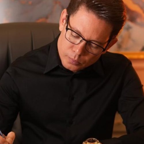 Religioso usa redes sociais para falar sobre violência doméstica