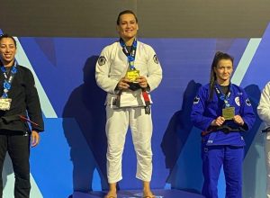 Simone-Pinheiro-e-destaque-no-jiu-jitsu-e1749126390151.jpeg
