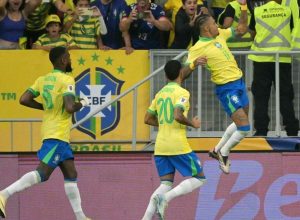 brasil-comemora-e1729043123221.jpg