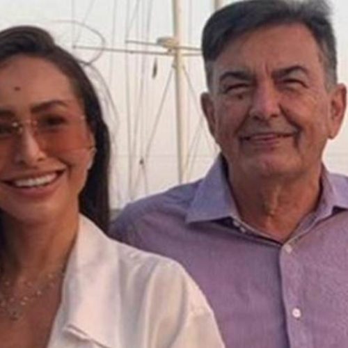 Sabrina Sato atualiza o estado de saúde do pai